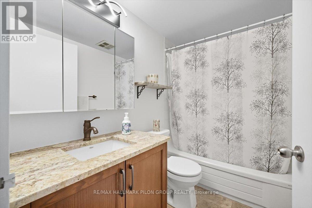 205 - 35 Holland Avenue