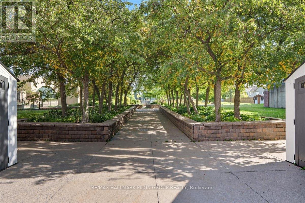 205 - 35 Holland Avenue
