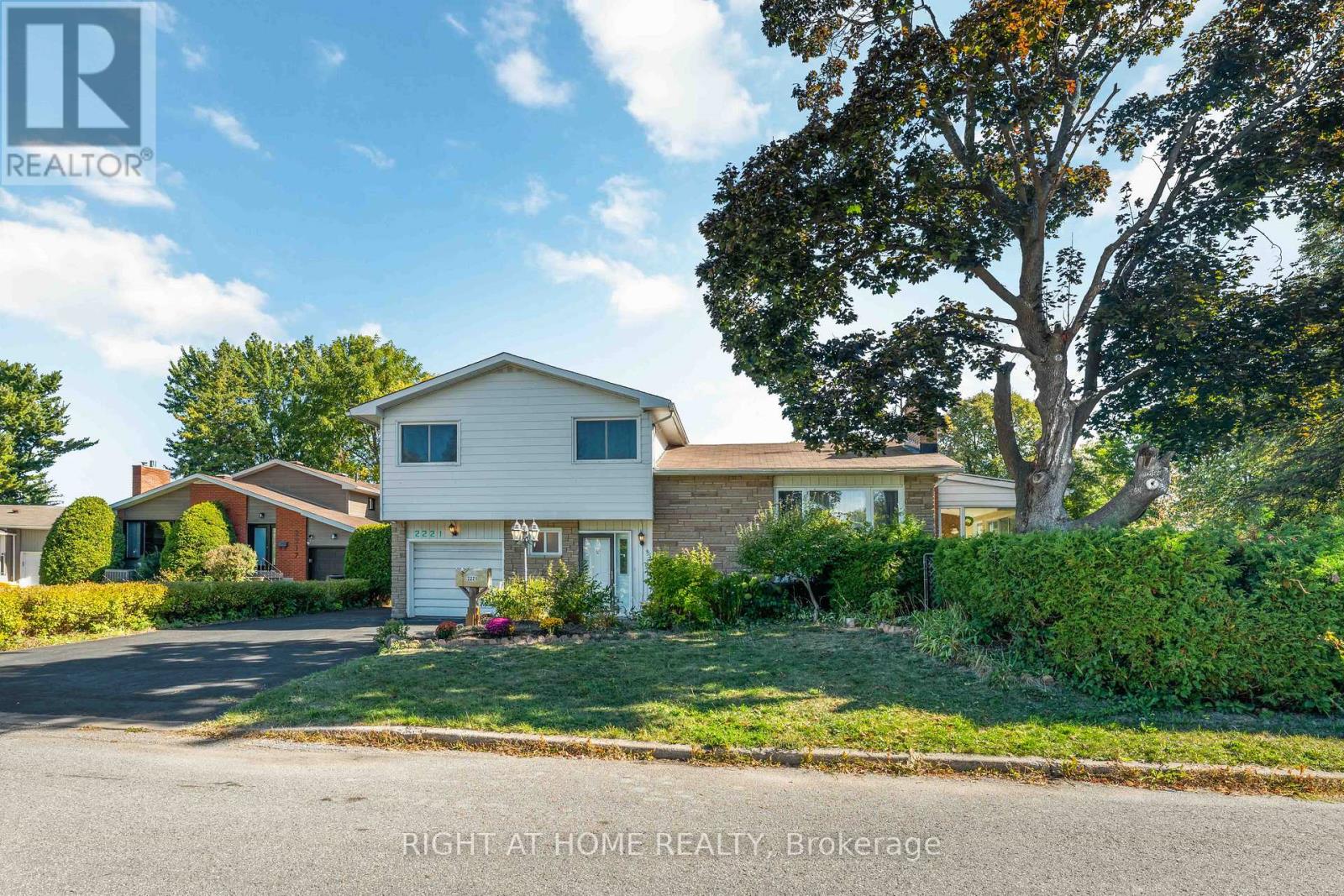 2221 Circle Place