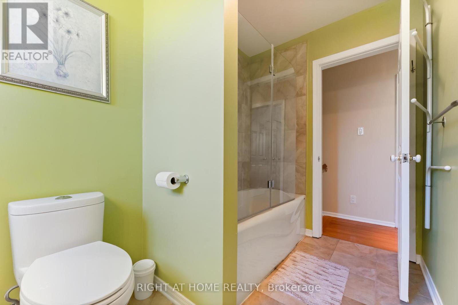 2221 Circle Place
