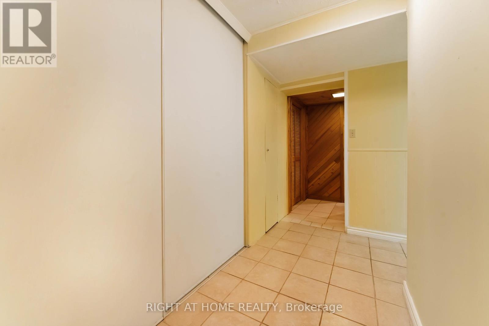 2221 Circle Place