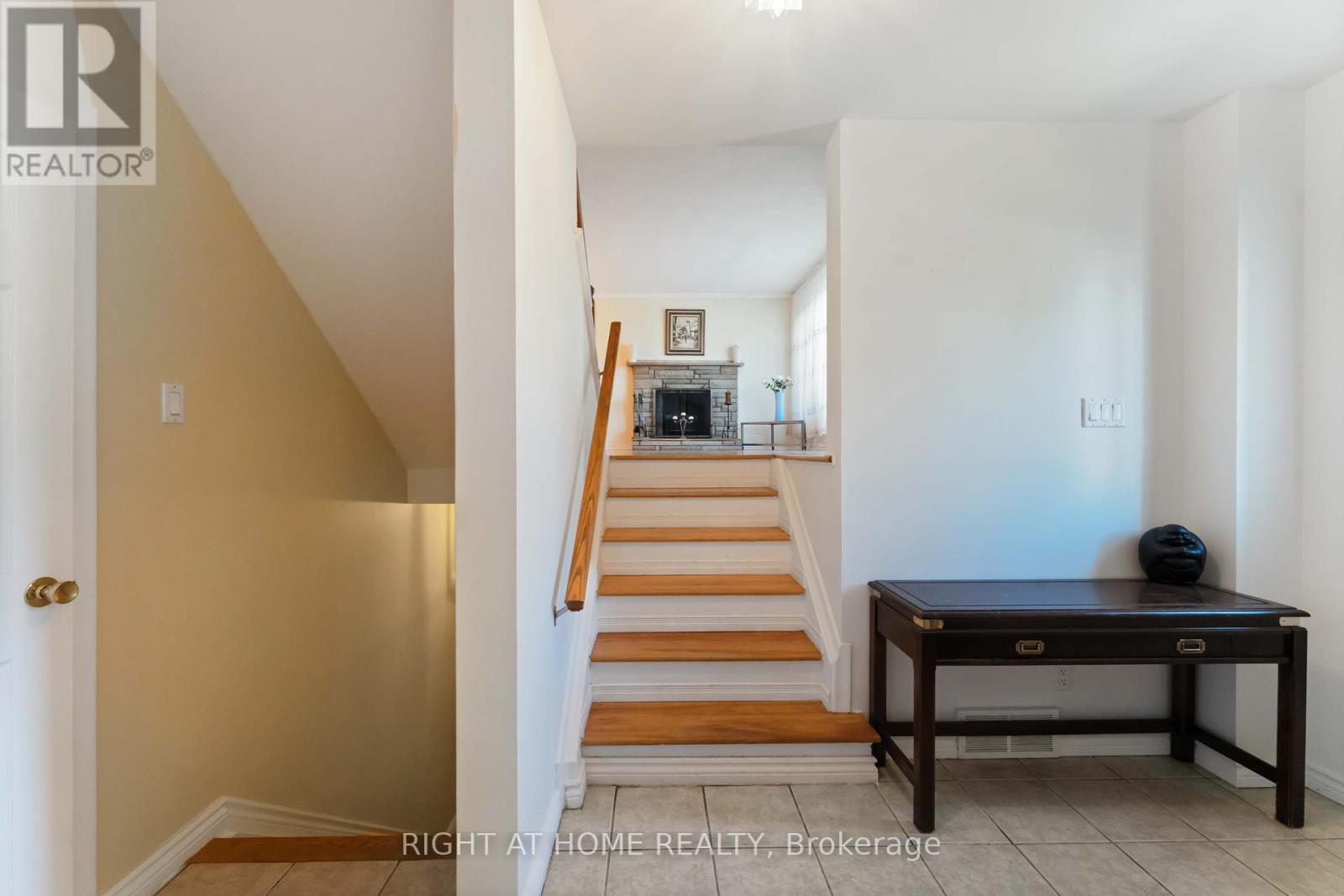 2221 Circle Place