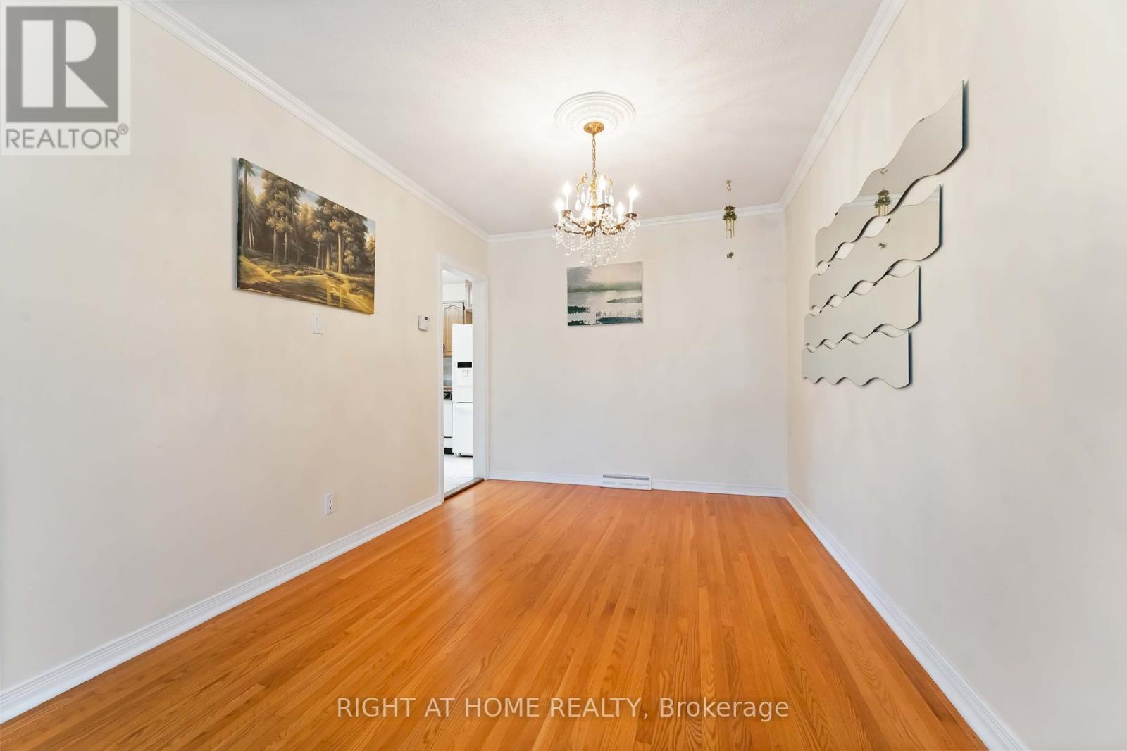 2221 Circle Place