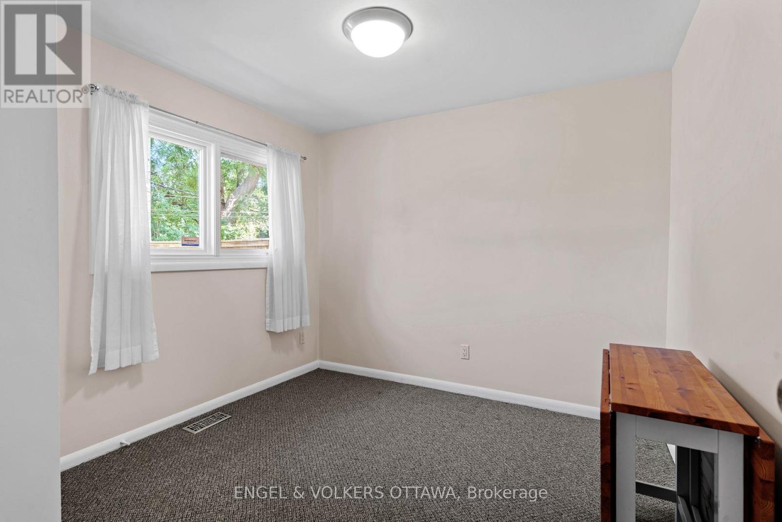 337 Mountbatten Avenue