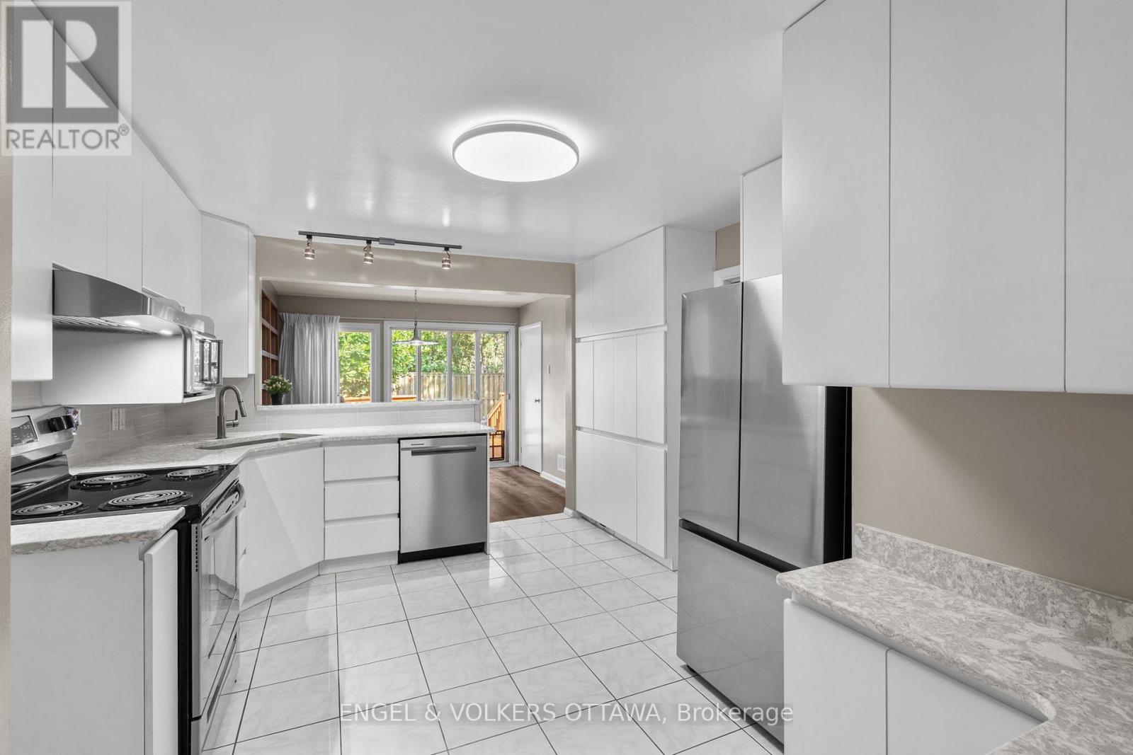 337 Mountbatten Avenue