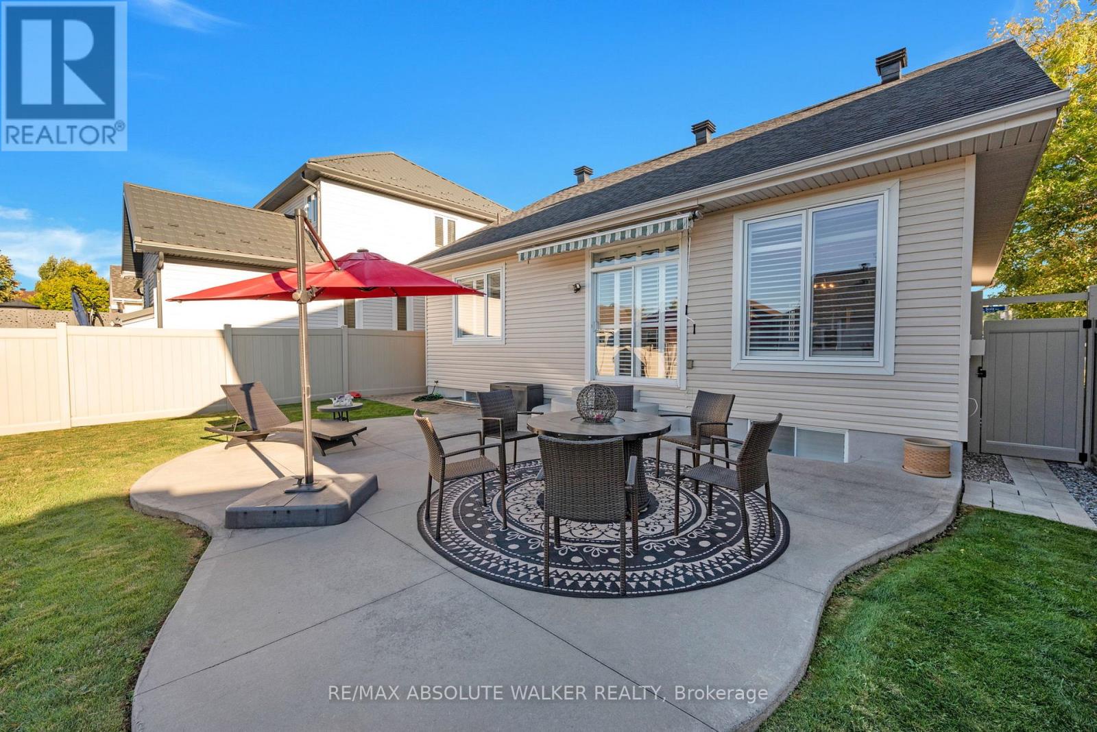 841 Scala Avenue