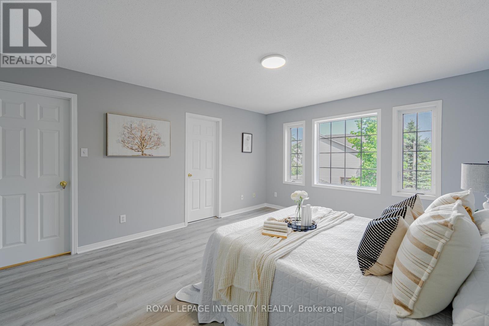 165 Kinross Private