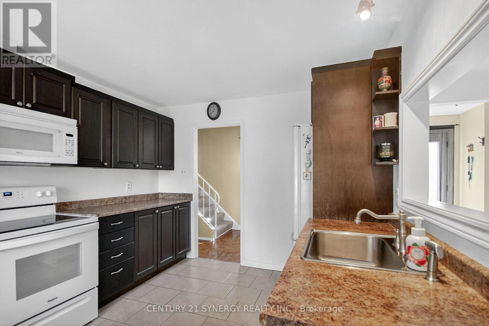 61 Fieldgate Drive