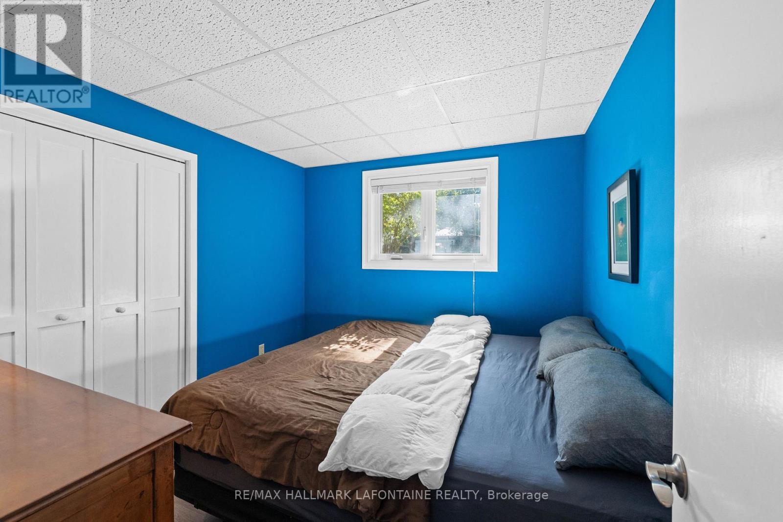 6941 Sunset Boulevard