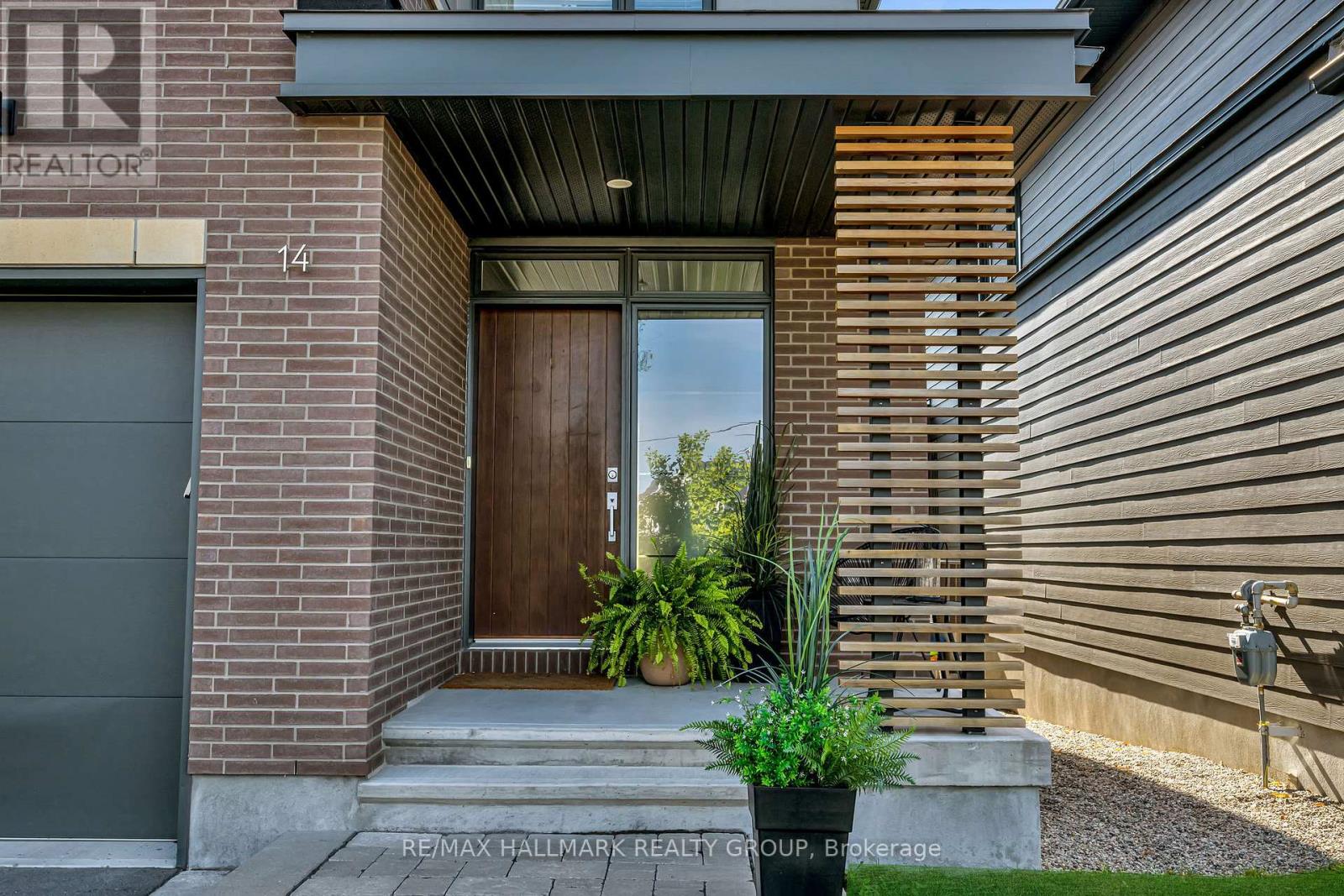 14 Stanhope Court