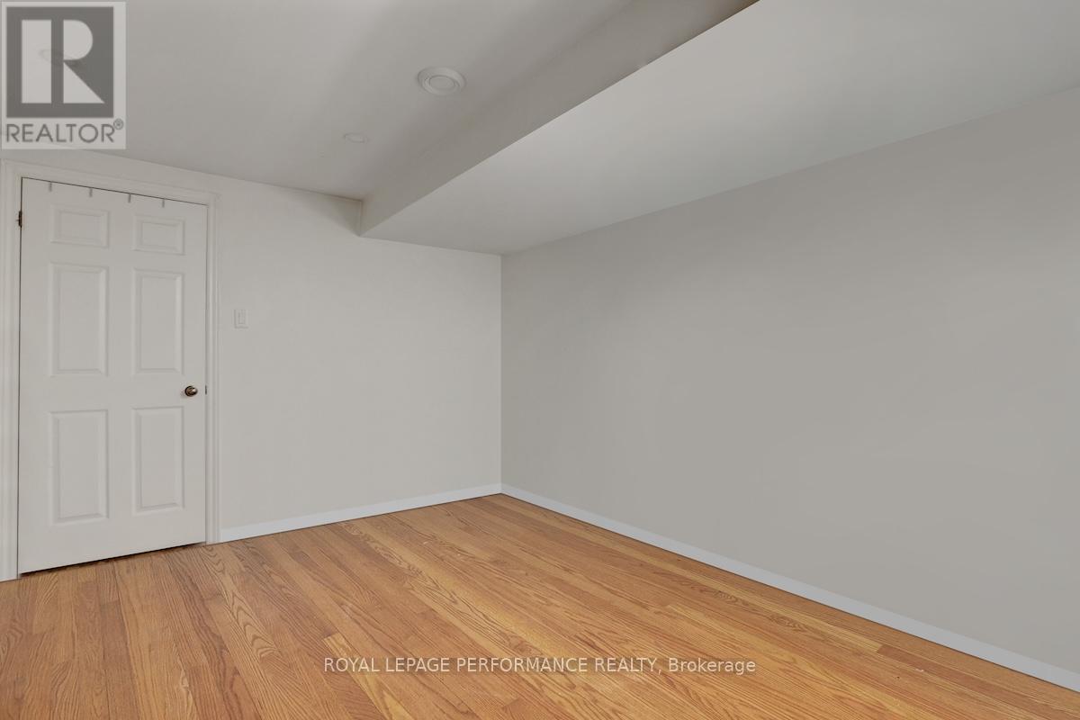 1815 Belval Crescent
