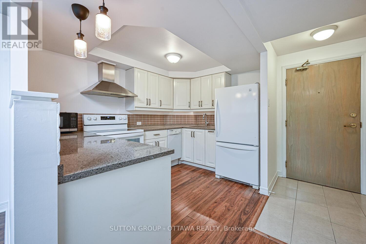 202 - 550 Cambridge Street S