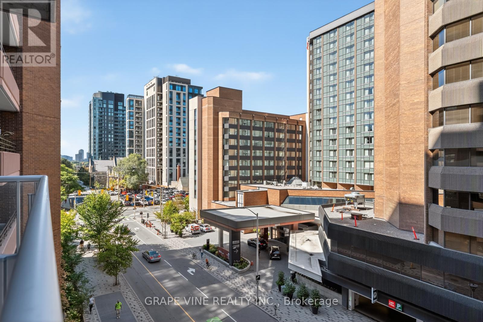 501 - 340 Queen Street