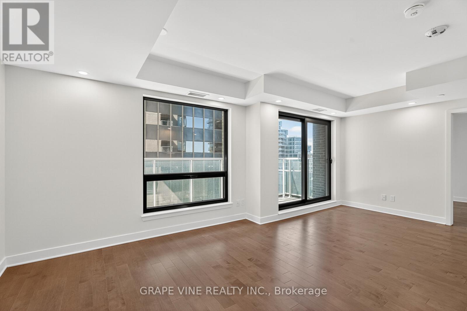 601 - 180 George Street