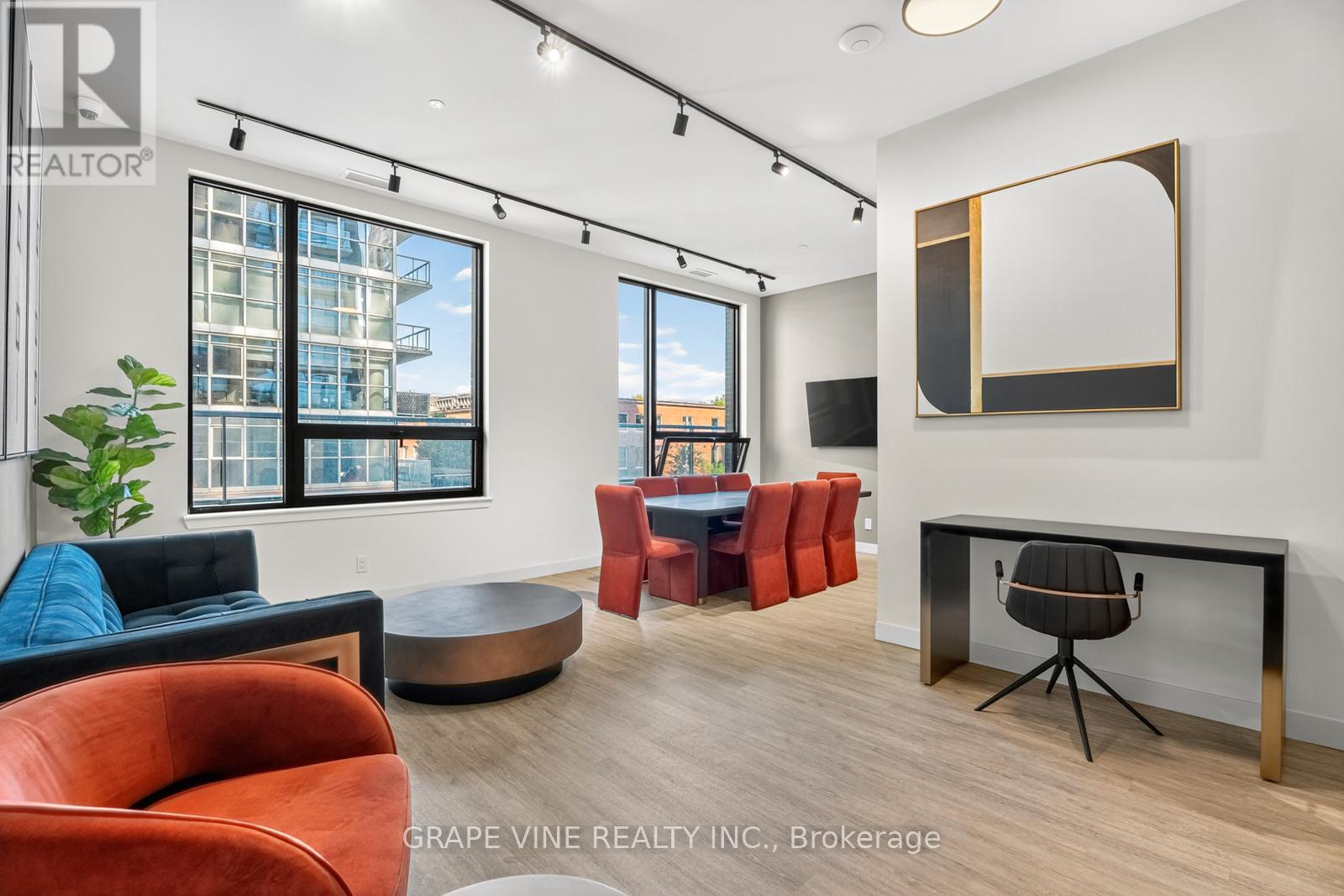 601 - 180 George Street