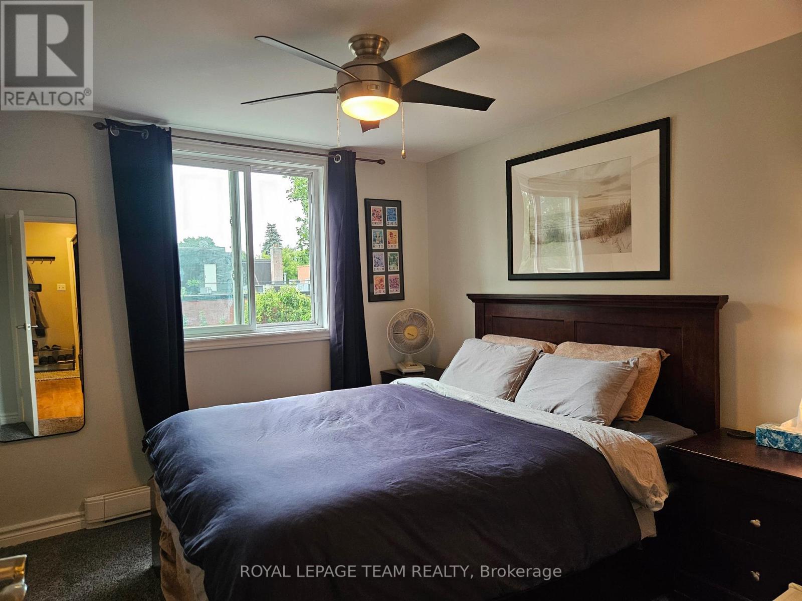 5 - 522 Riverdale Avenue N