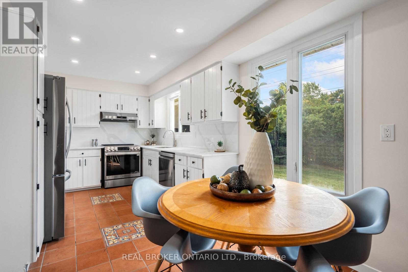 62 Herschel Crescent