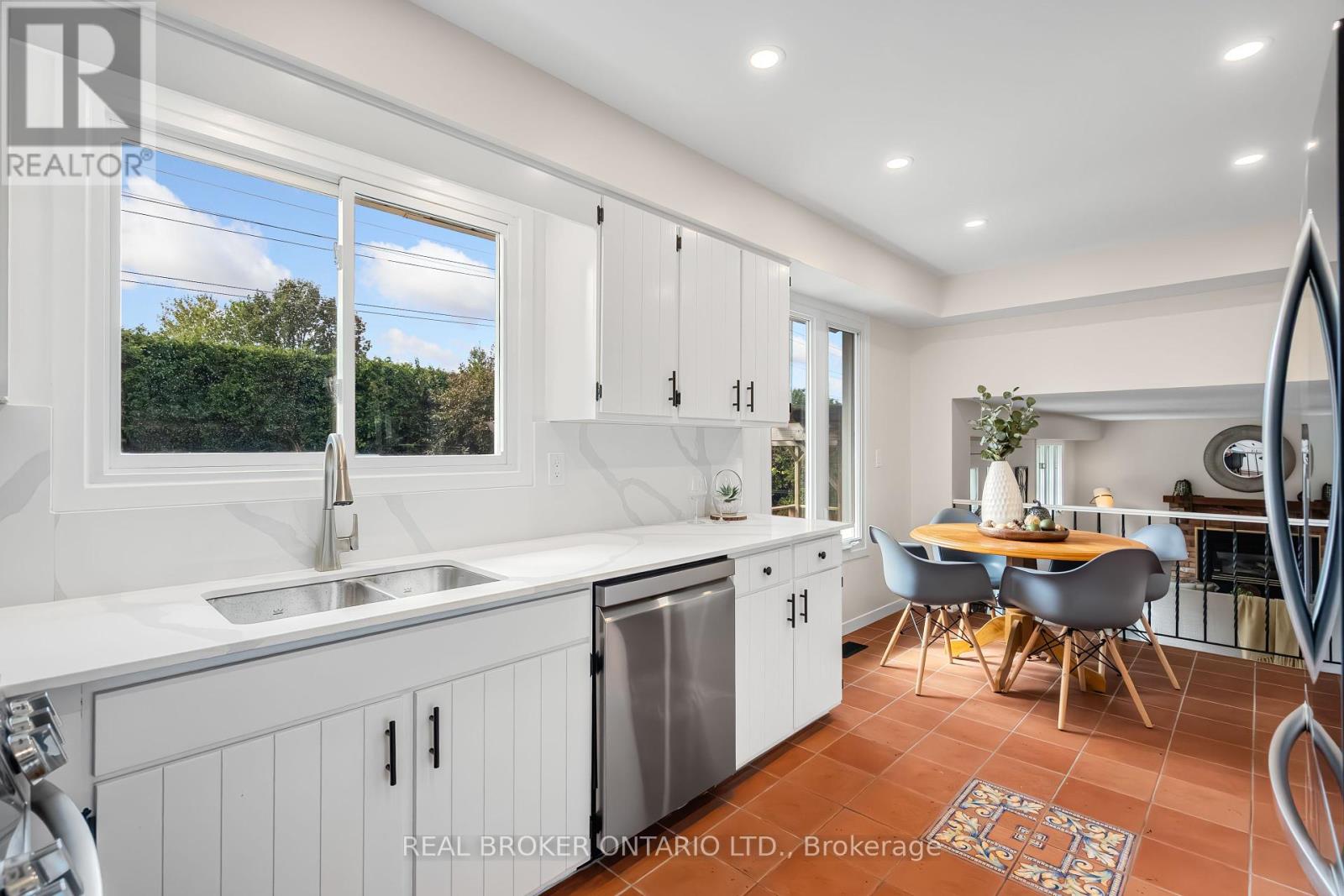 62 Herschel Crescent