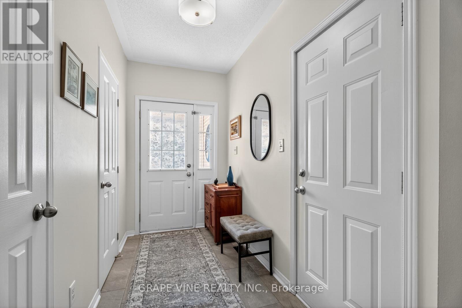 19 Fieldberry Private