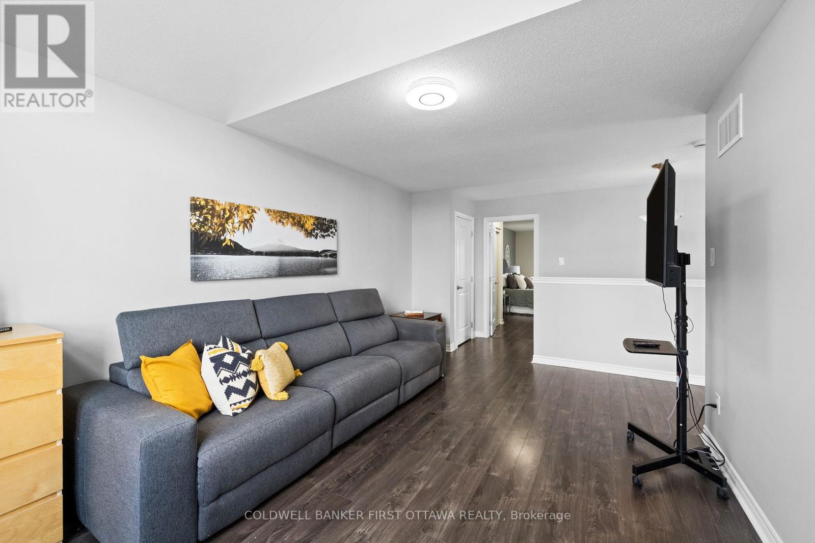 619 Dundonald Drive