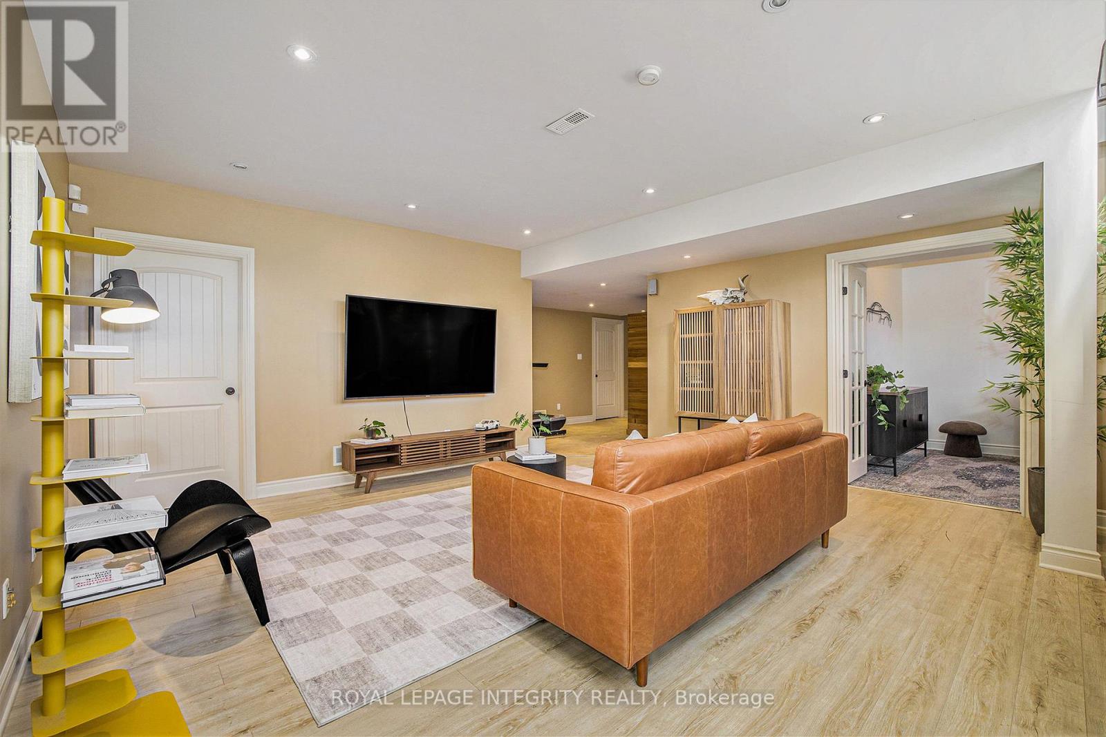 5844 Longhearth Way
