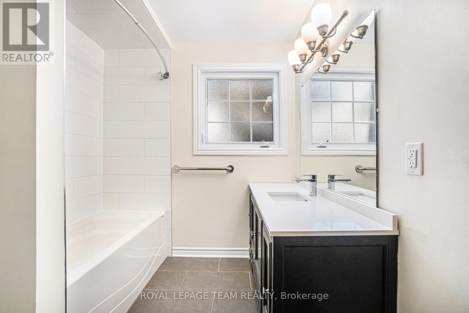 218 - 440 Kintyre Private