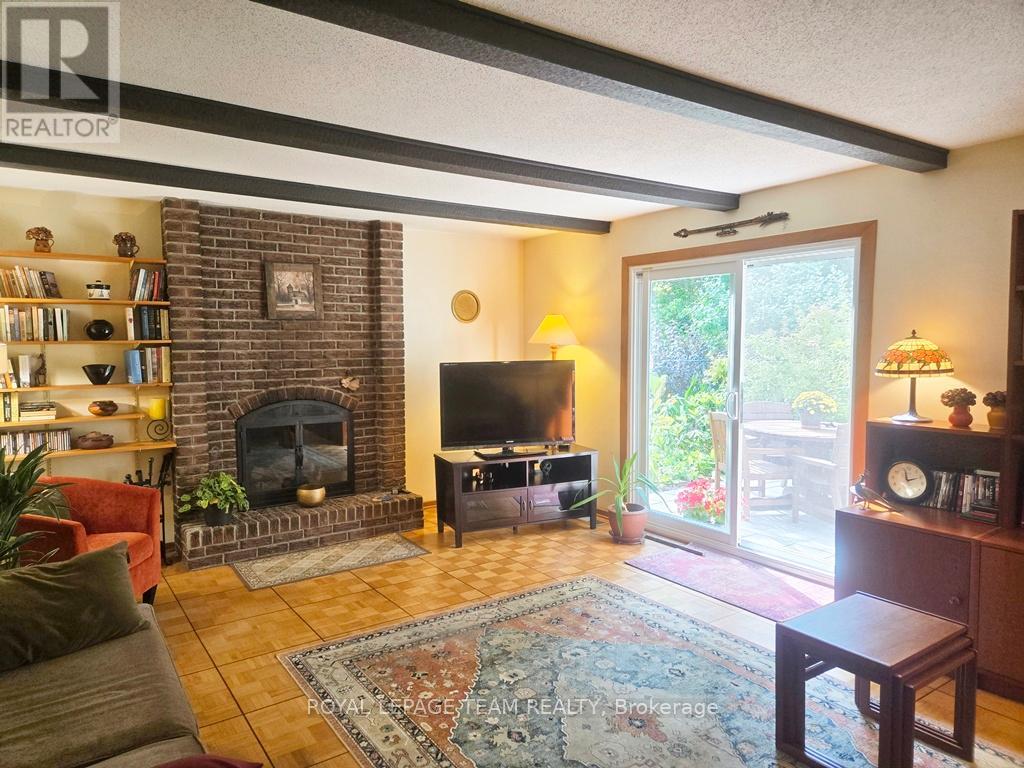 18 Diceman Crescent