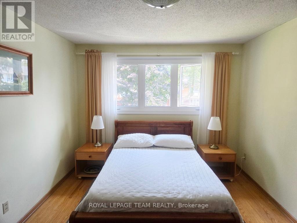 18 Diceman Crescent