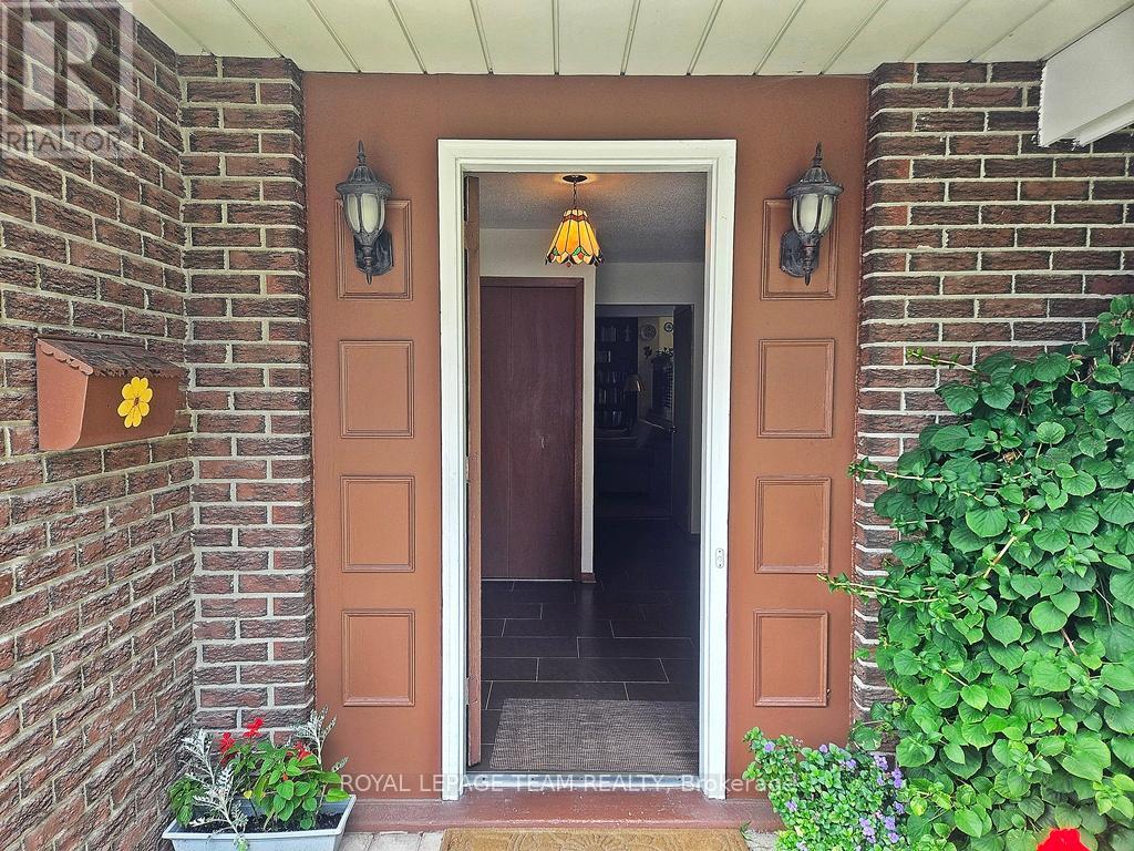 18 Diceman Crescent