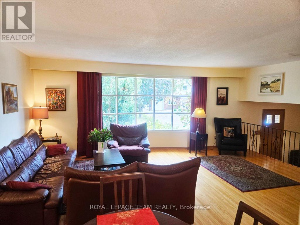 18 Diceman Crescent