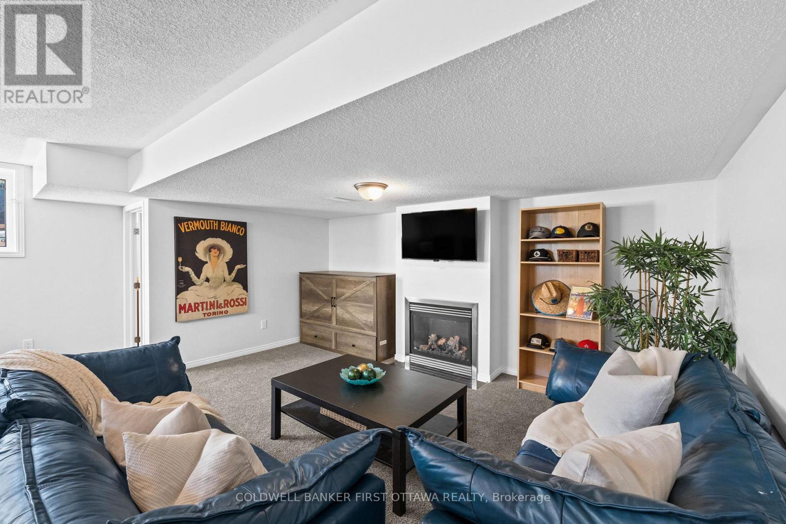 638 Pepperville Crescent