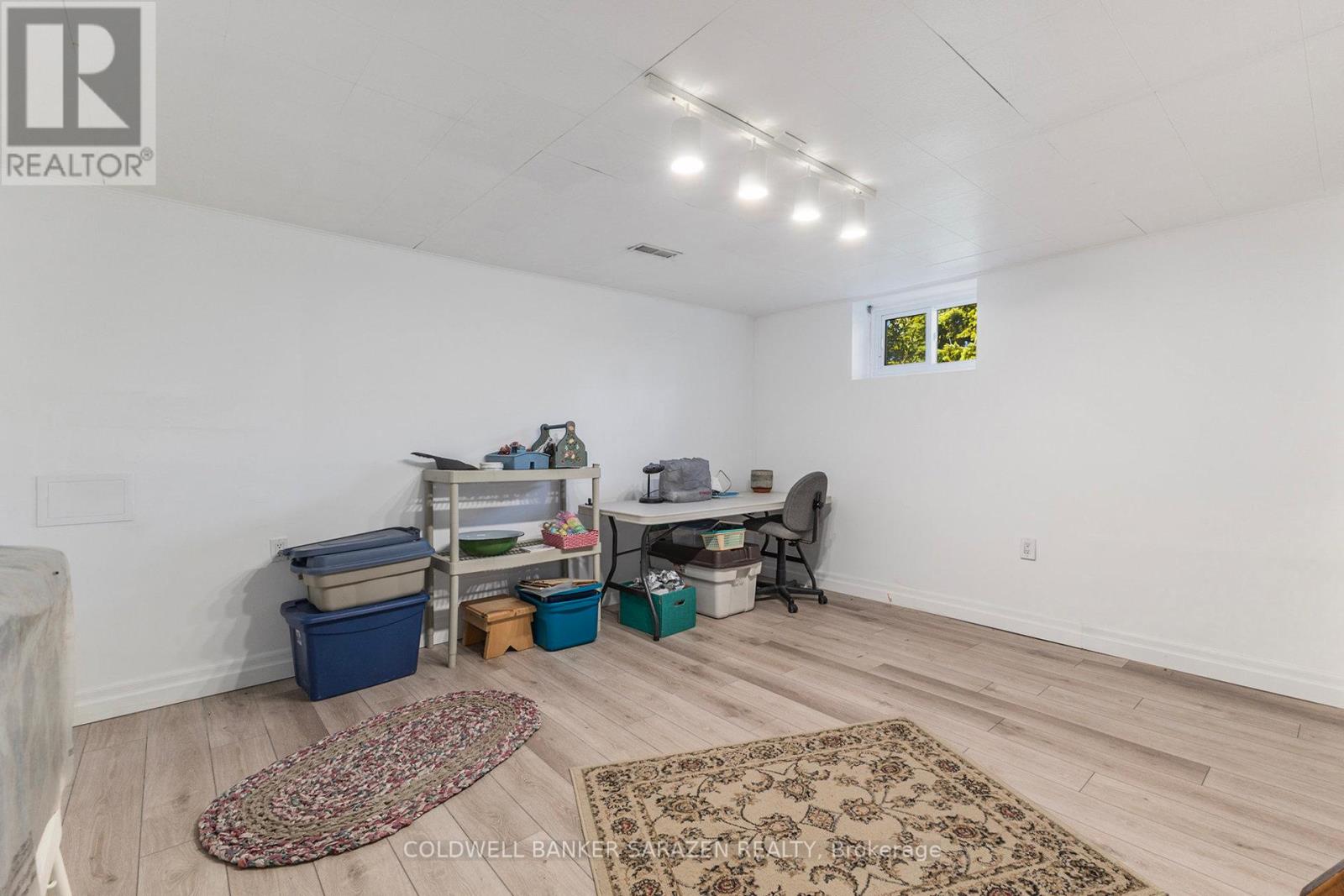 32 Wabalac Drive
