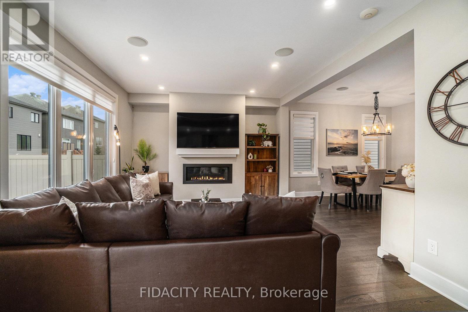 644 Eagle Crest Heights