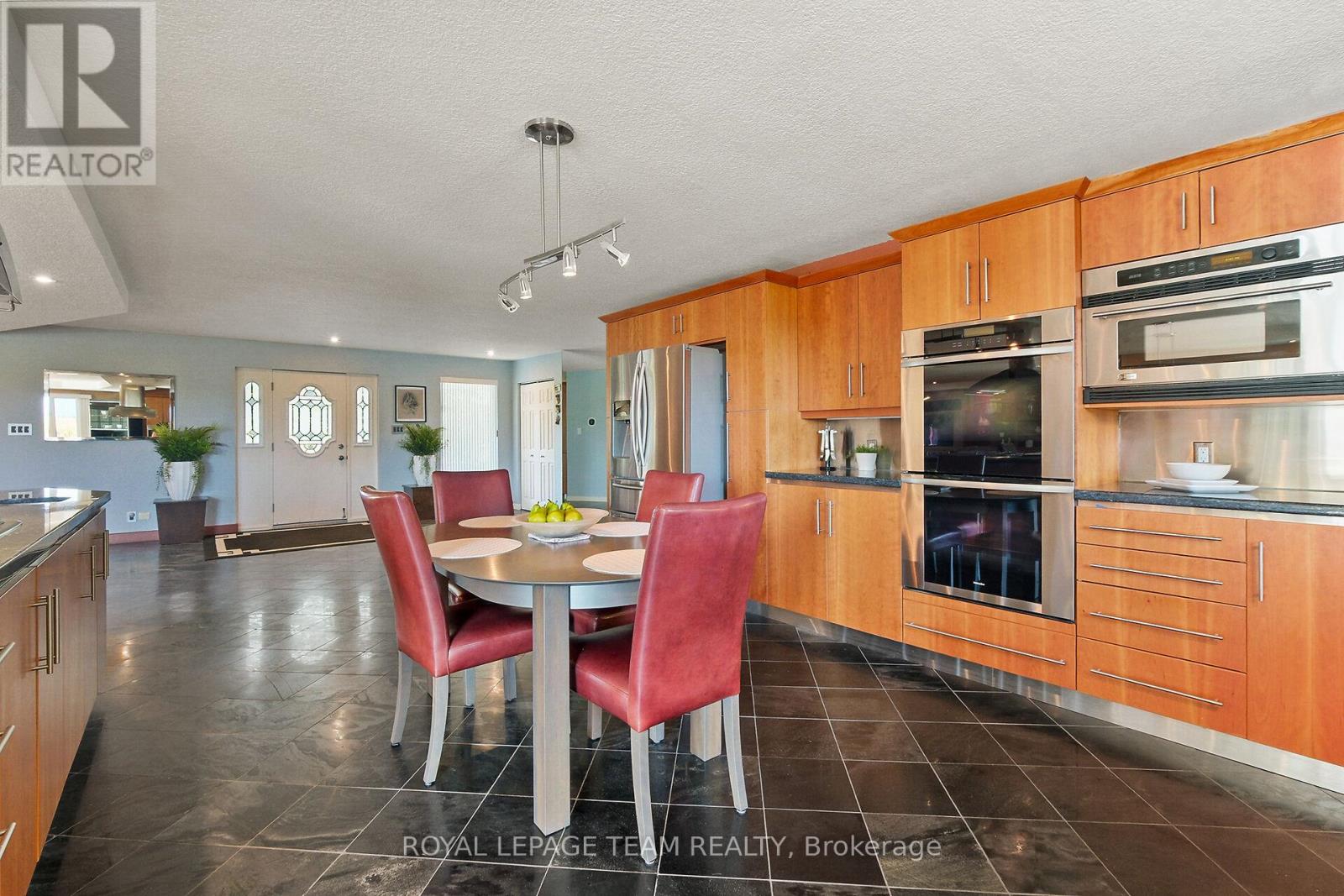 461 Campbells Side Road