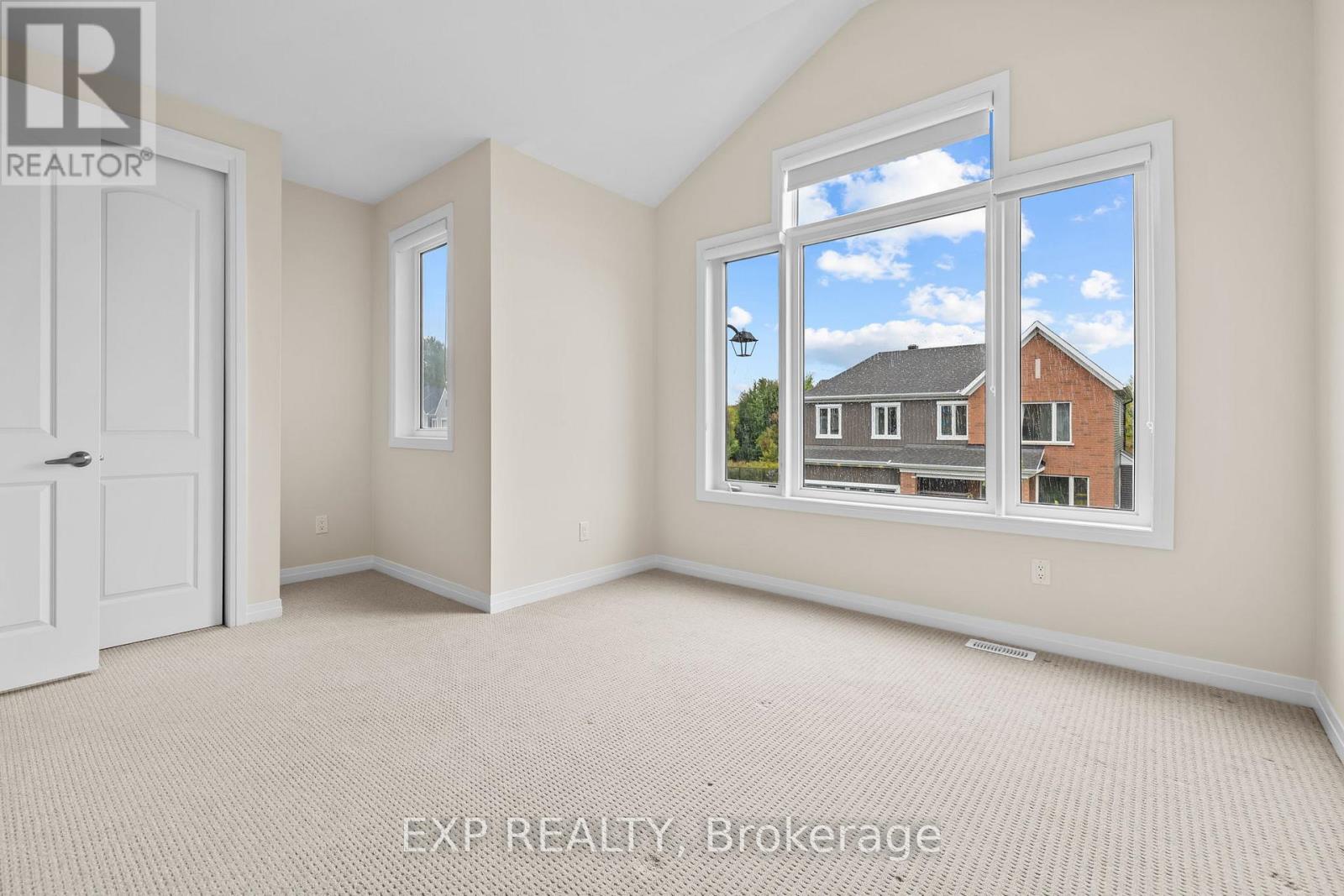 807 Mercier Crescent