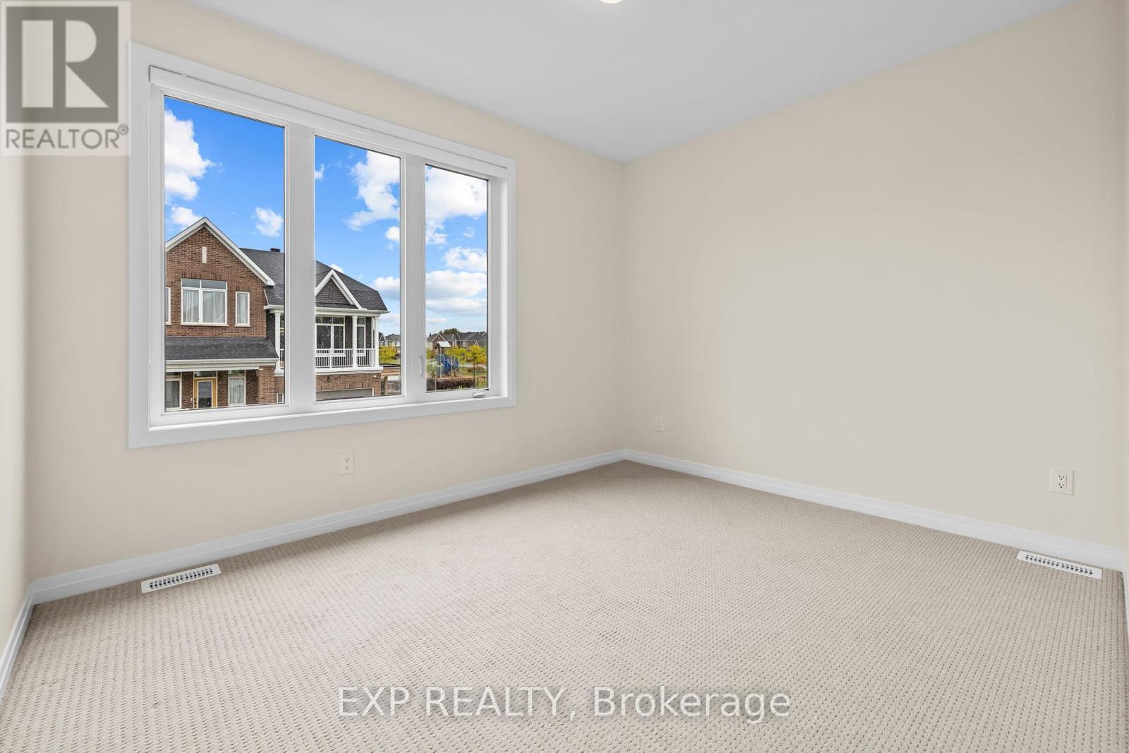 807 Mercier Crescent