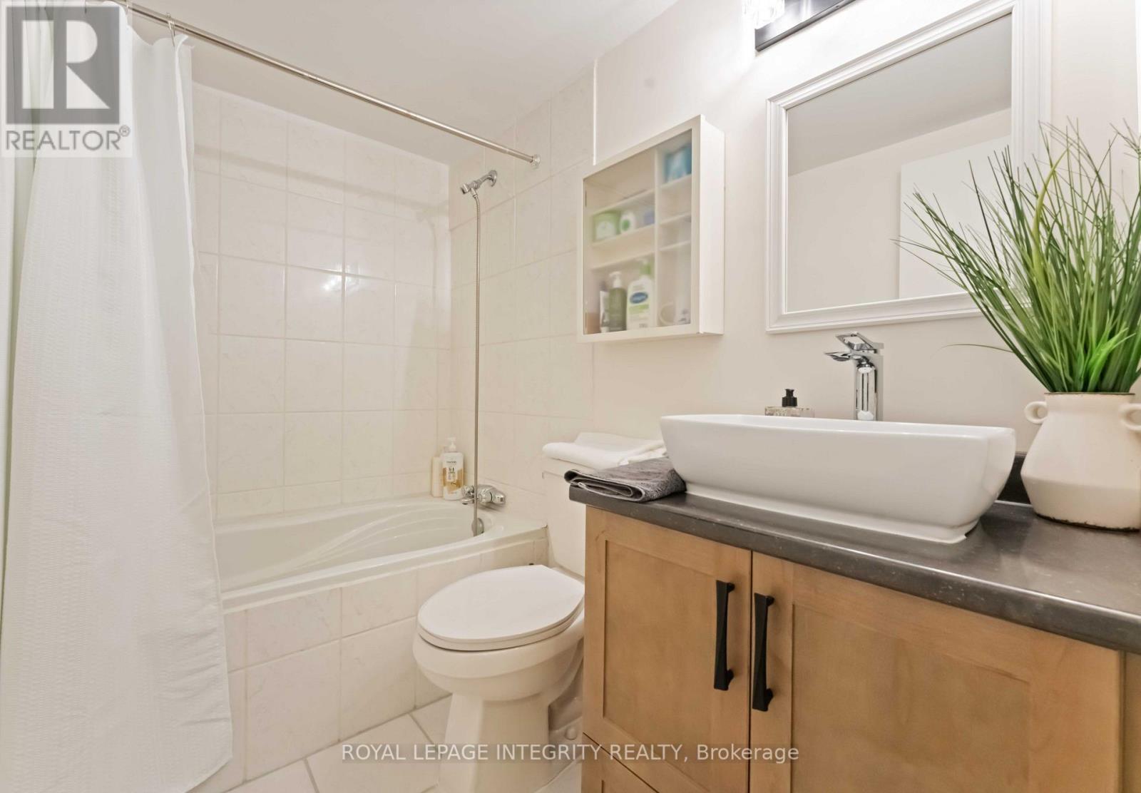 408 - 2000 Jasmine Crescent