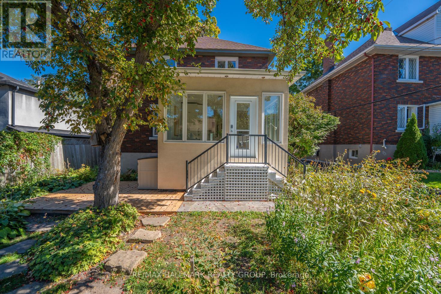 242 Harmer Avenue S