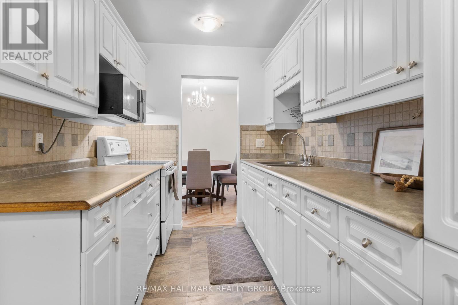 17 - 1598 Hoskins Crescent