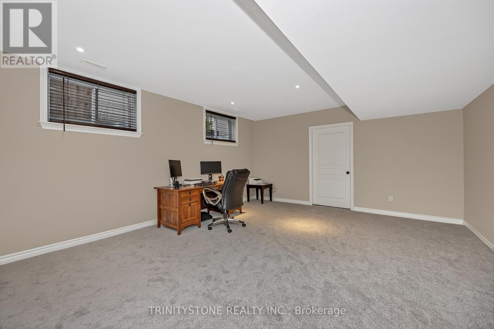 452 Landswood Way