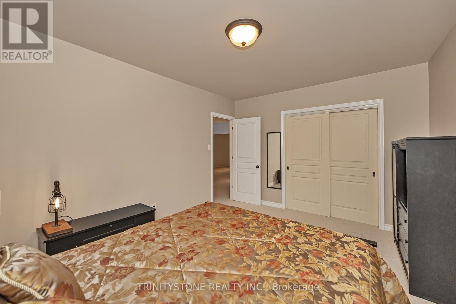 452 Landswood Way