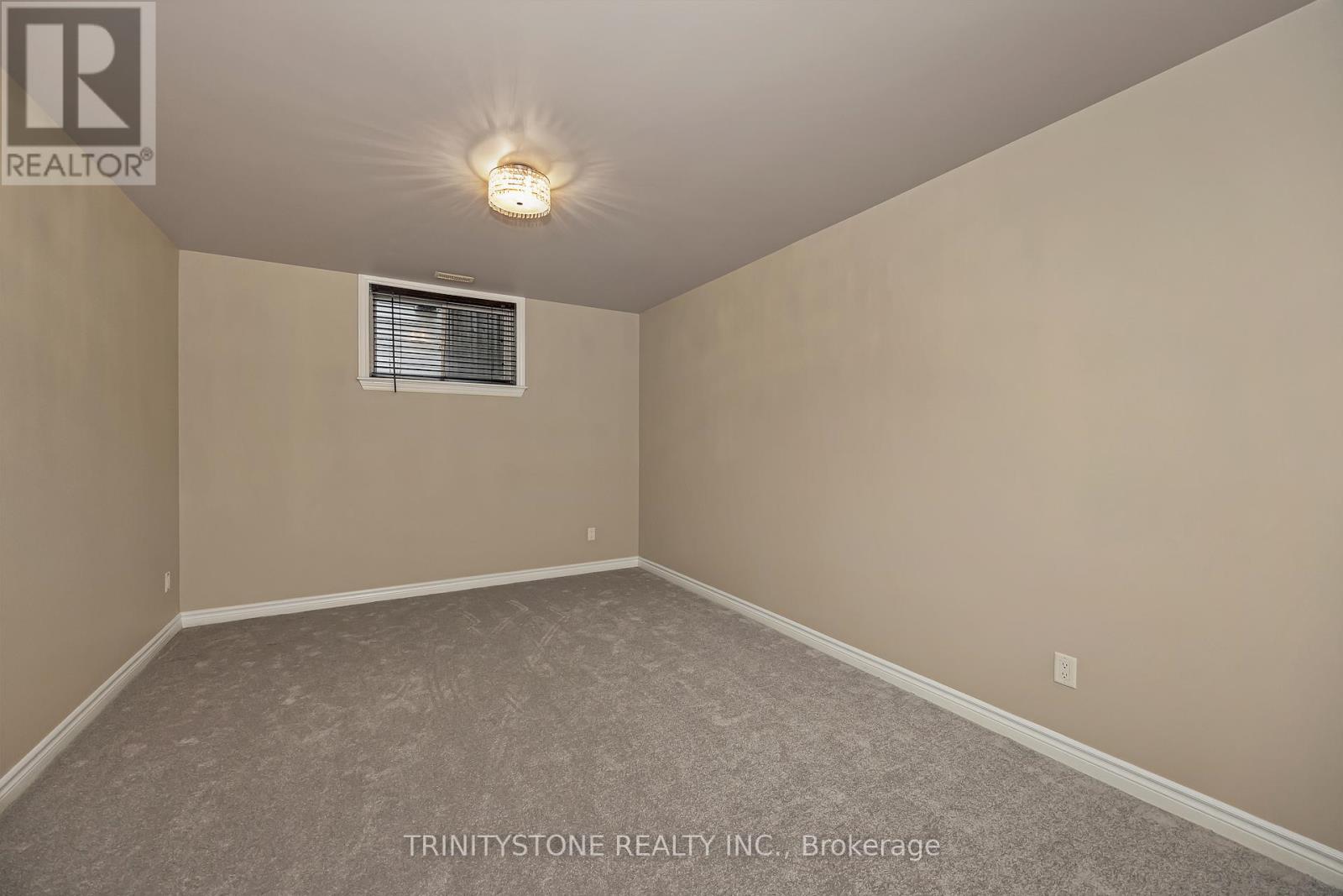 452 Landswood Way