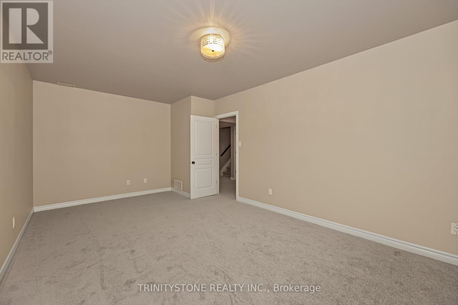 452 Landswood Way