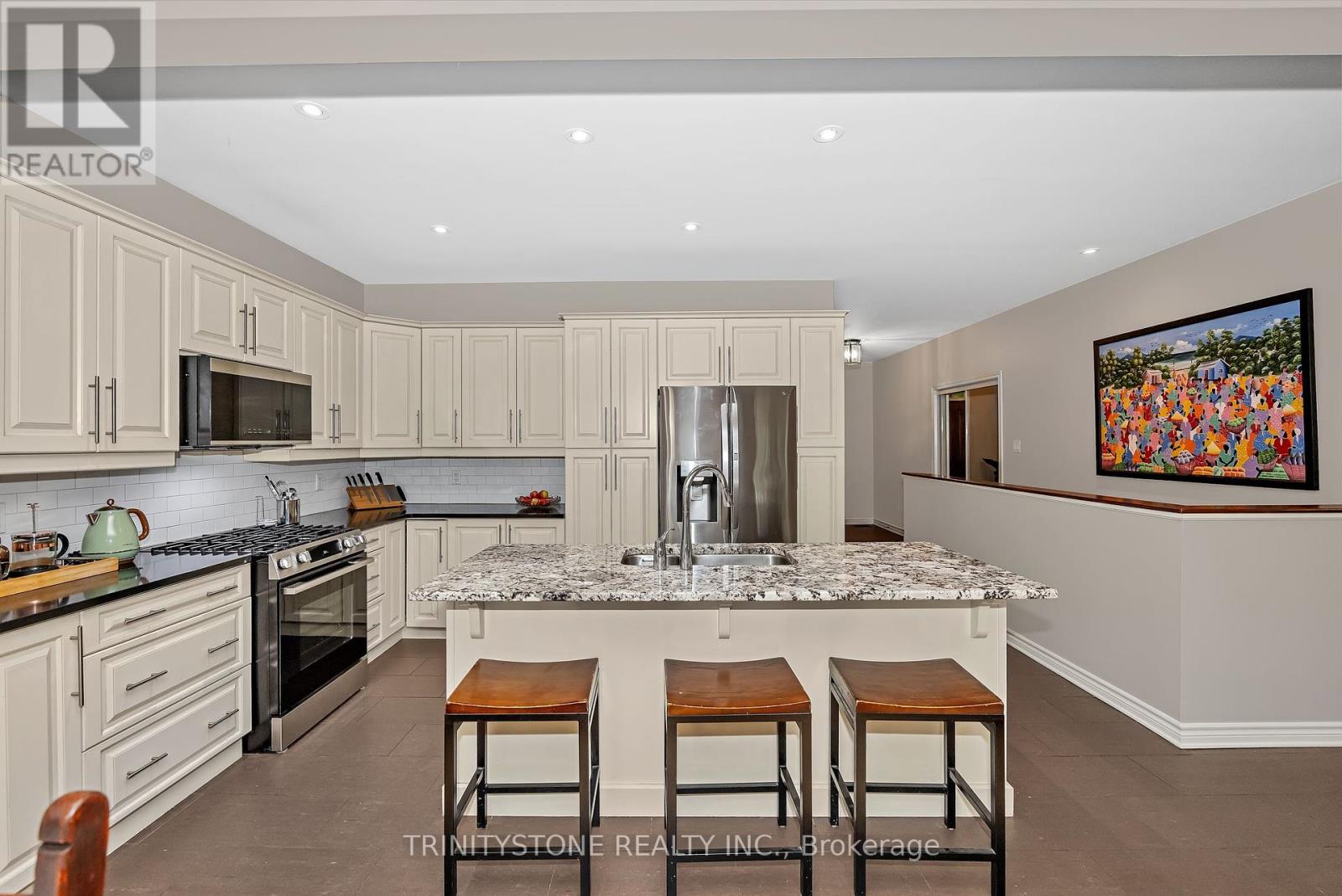 452 Landswood Way