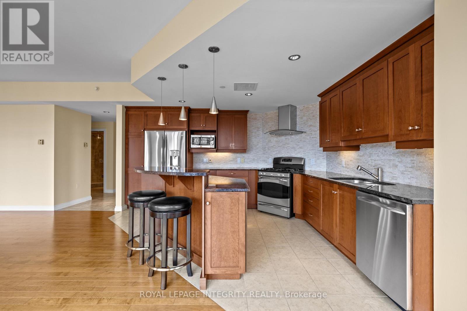 1207 - 90 George Street