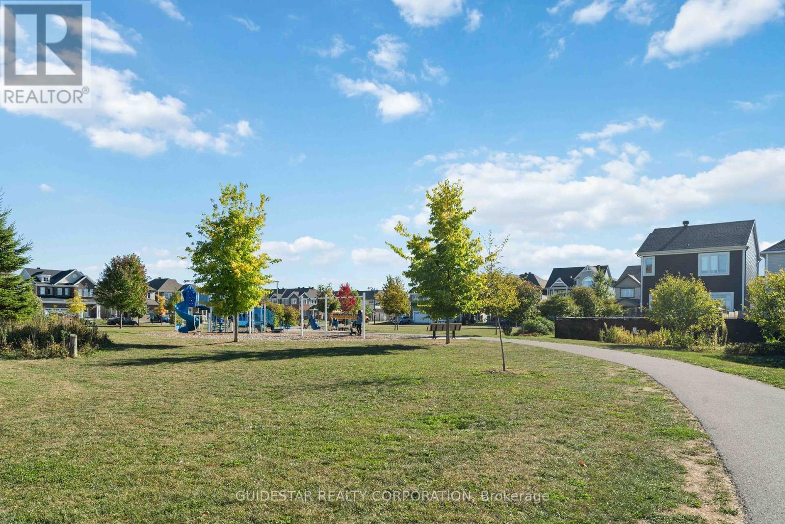 28 Oxalis Crescent