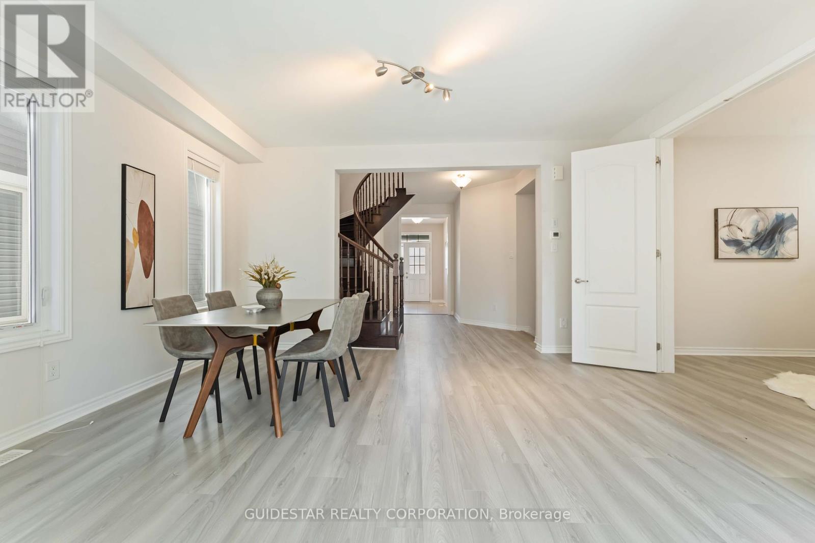 28 Oxalis Crescent