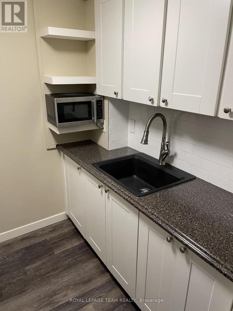 304 - 810 Kyle Court