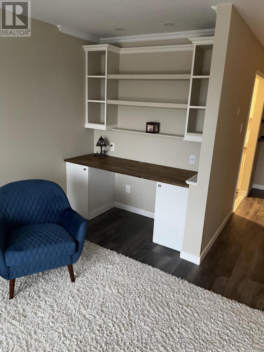 304 - 810 Kyle Court