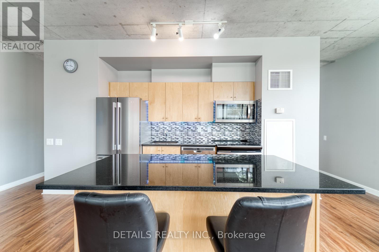 308 - 180 York Street